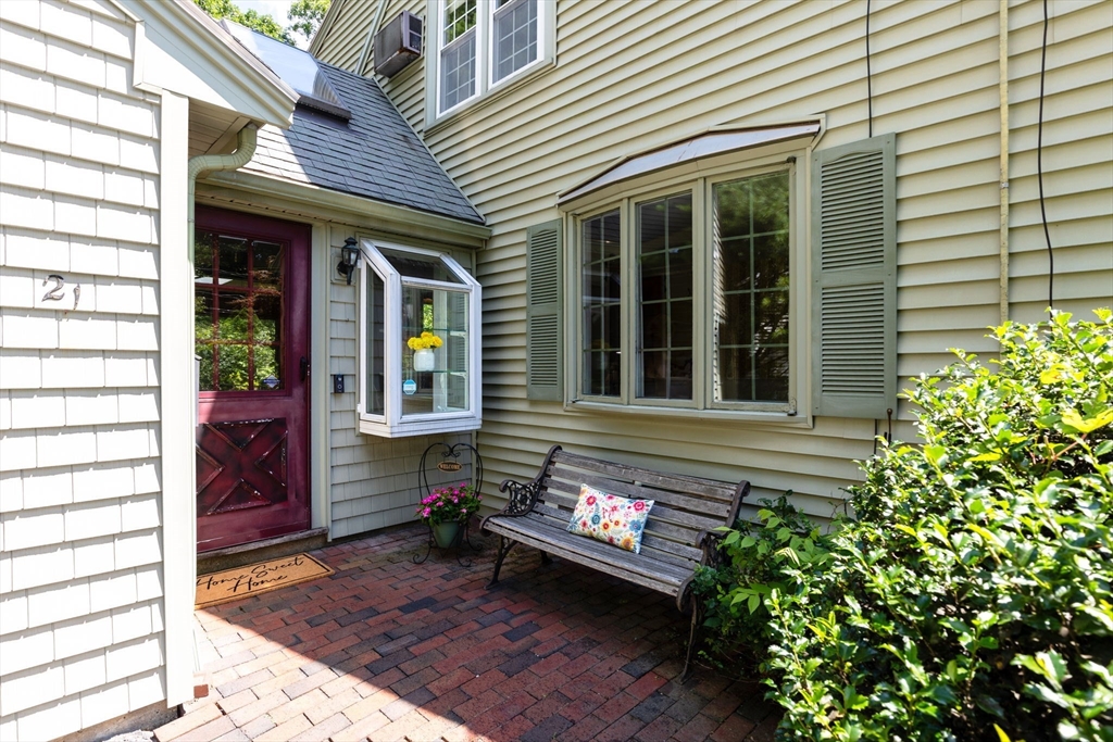 21 Coughlin Road Easton, MA 02356 - Photo 6 of 37 Gallery Image 6