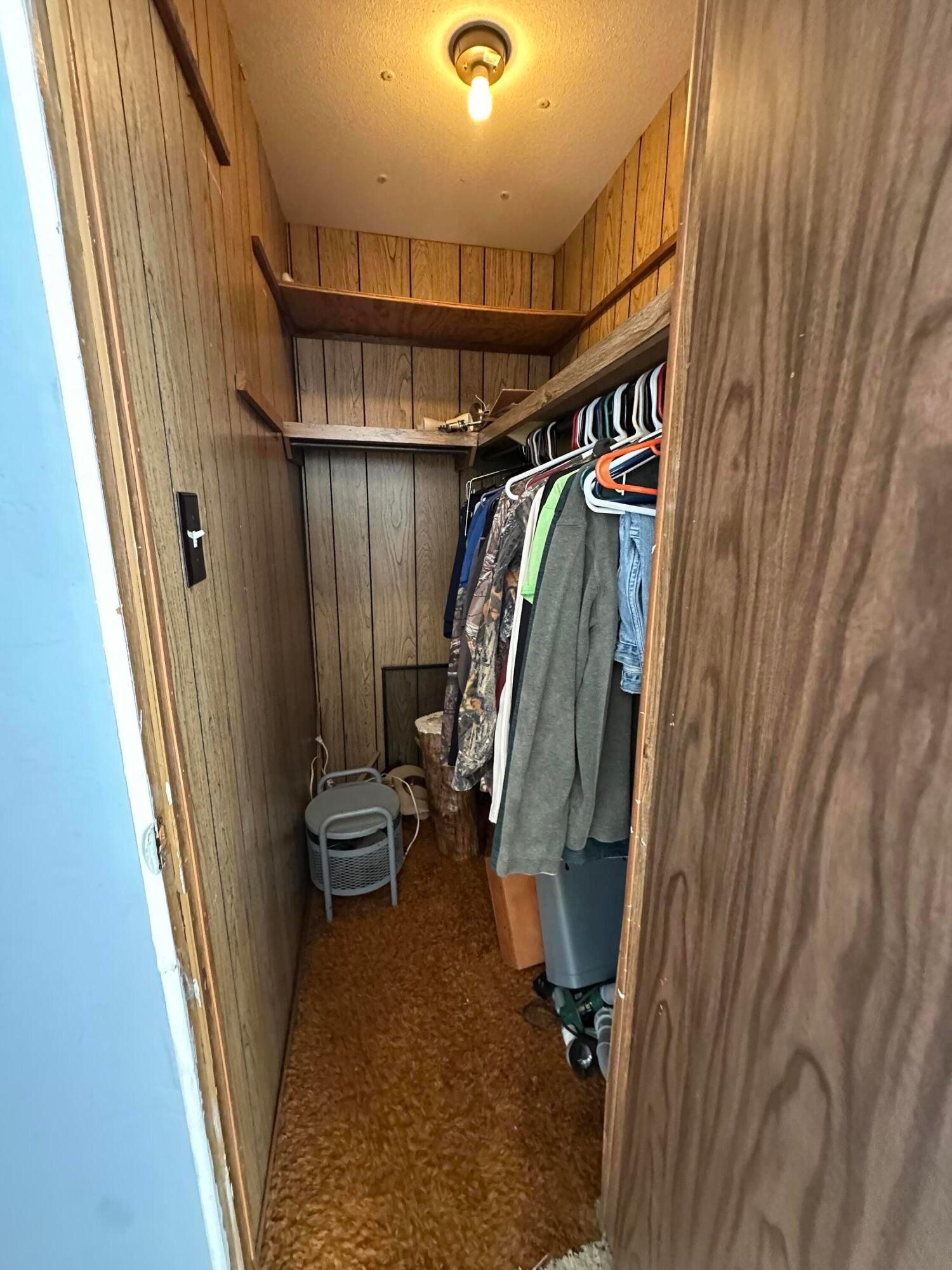 453551 East 305 Road Afton, OK 74331 - Photo 9 of 23 Closet