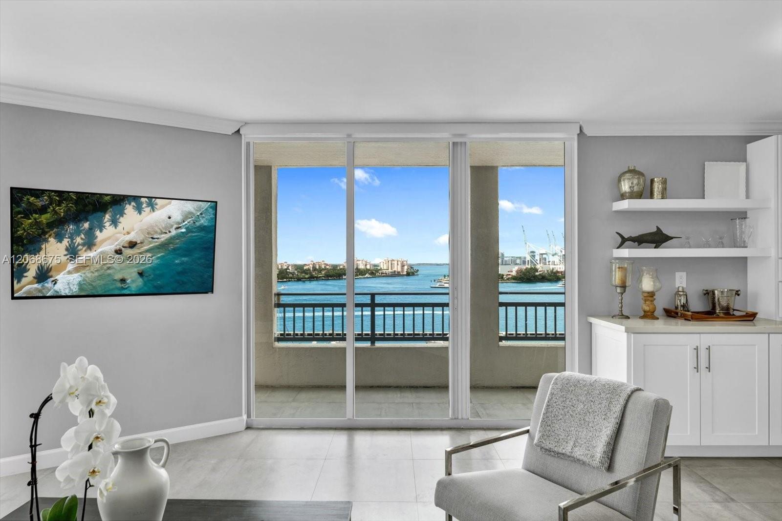 90 Alton Road, Unit 1102 Miami Beach, FL 33139 - Photo 6 of 40 Gallery Image 6