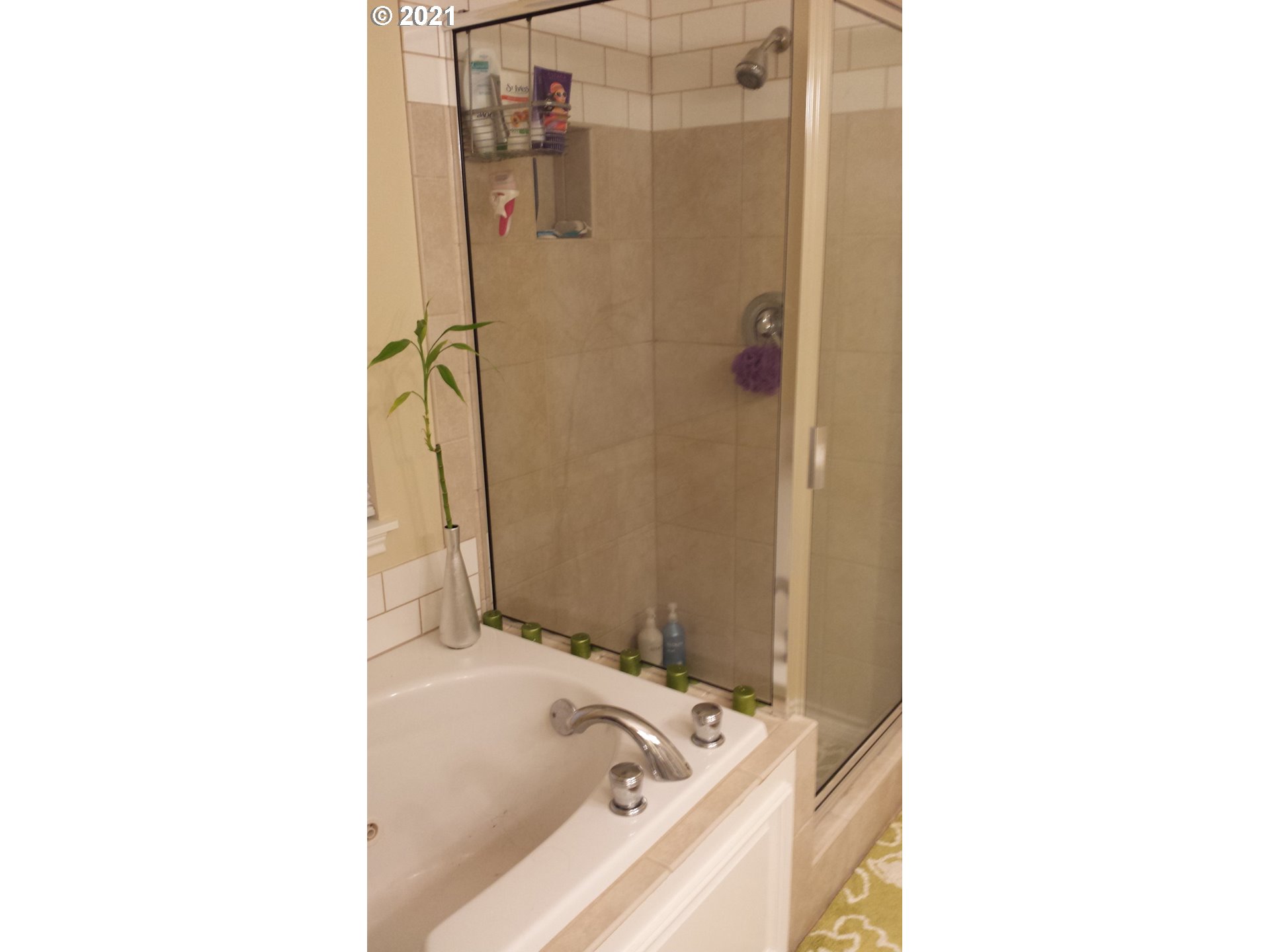 8422 Southwest Oleson Road Portland, OR 97223 - Photo 6 of 25 Gallery Image 6