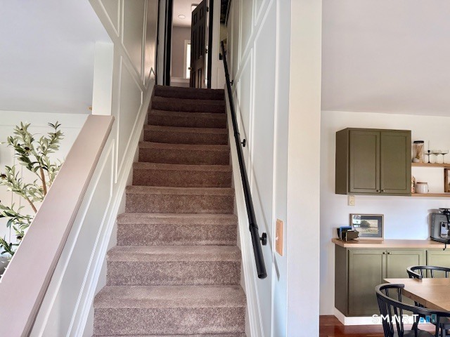 104 Ginger Lane Torrington, CT 06790 - Photo 15 of 33 a view of entryway and hall
