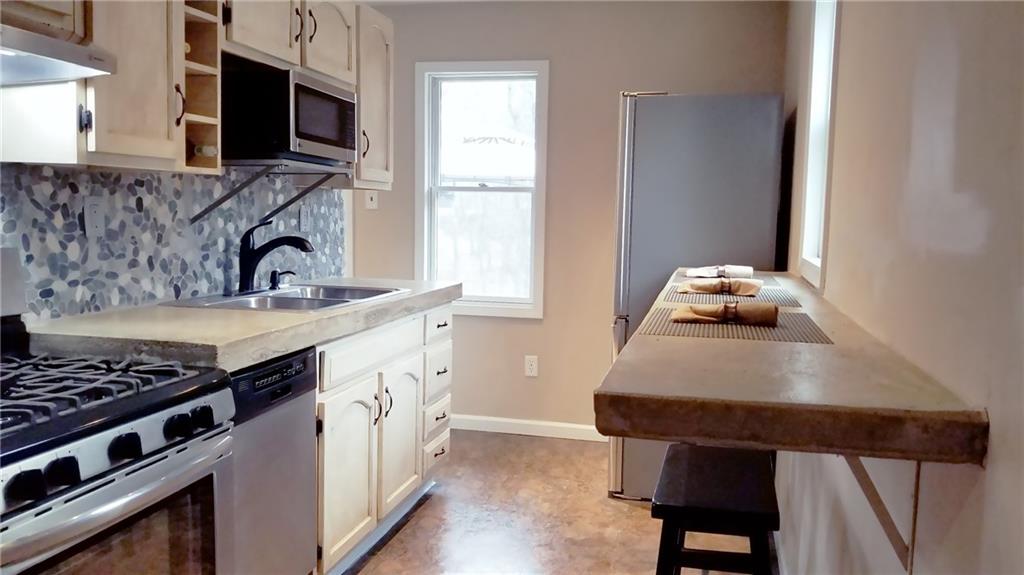 2318 Ferguson Road Allison Park, PA 15101 - Photo 4 of 13 Gallery Image 4