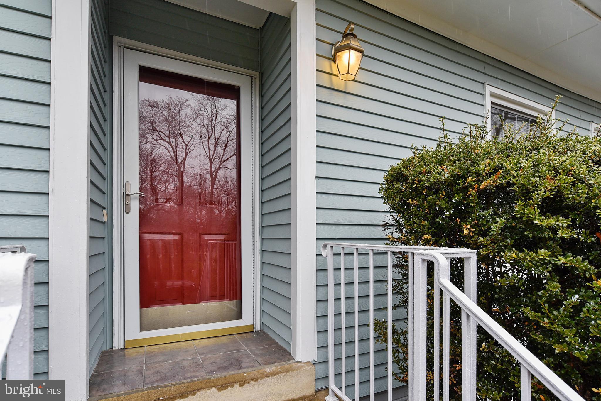 4016 Roberts Road Fairfax, VA 22032 - Photo 2 of 29 Main enterance