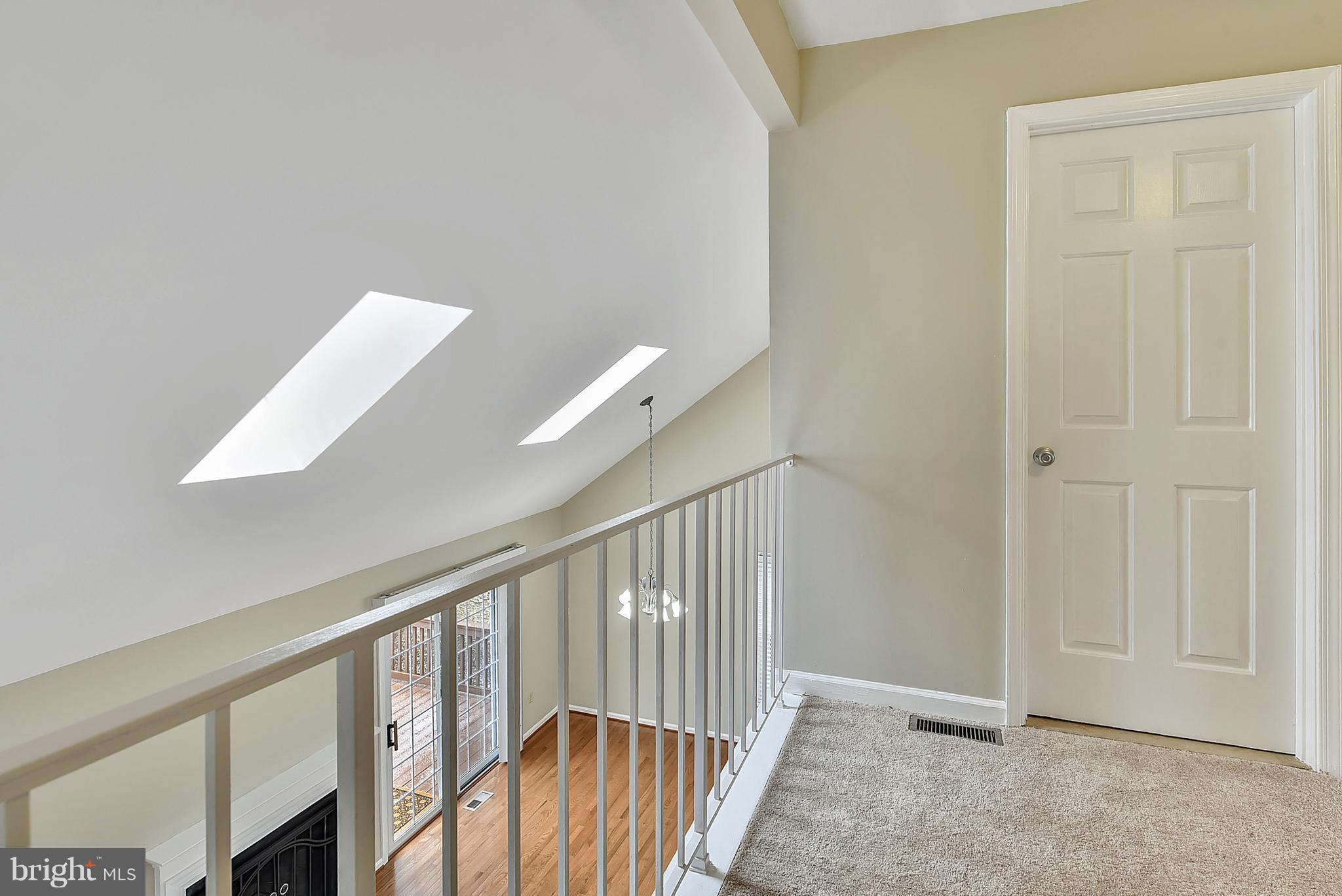 4016 Roberts Road Fairfax, VA 22032 - Photo 13 of 29 Upstairs landing