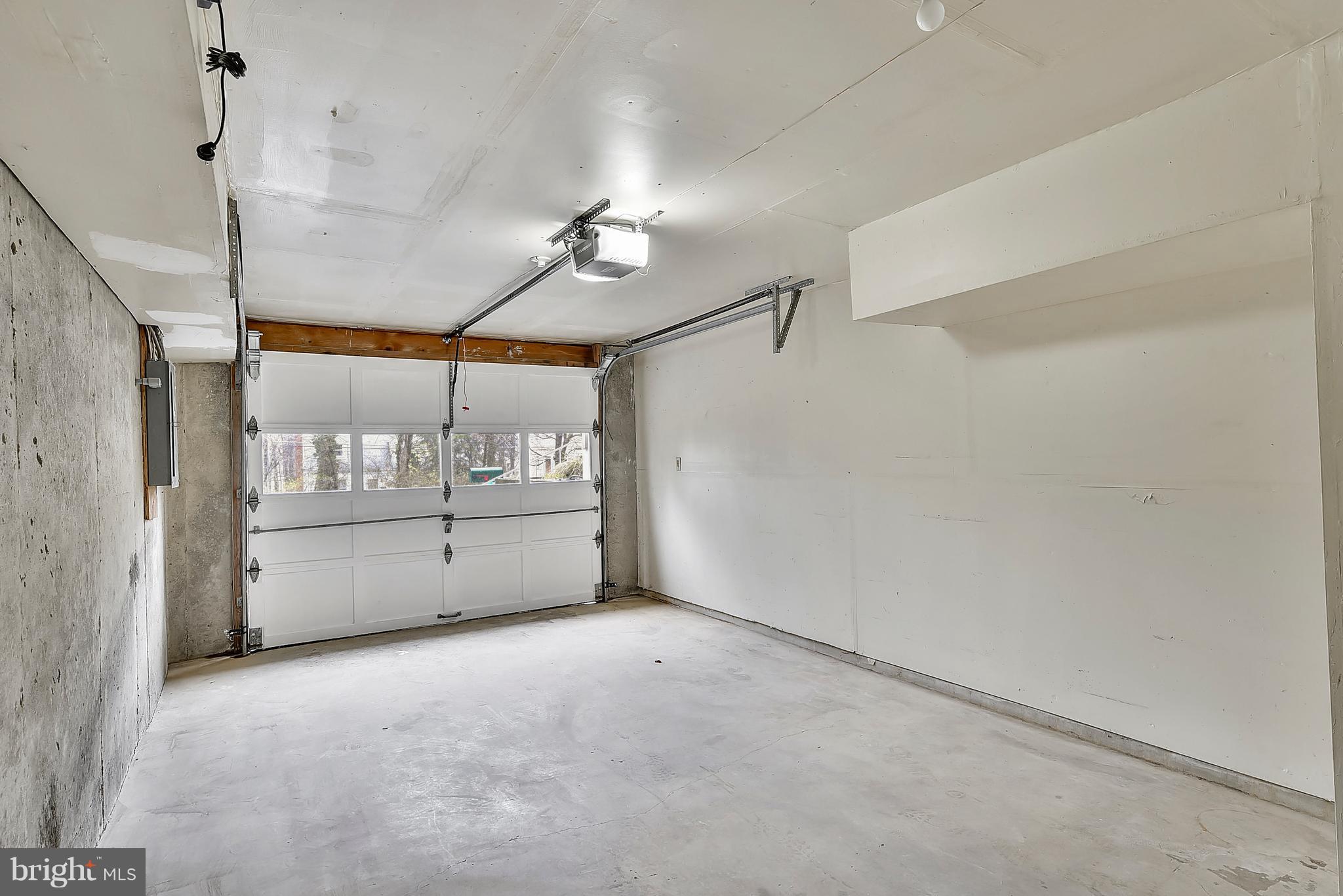 4016 Roberts Road Fairfax, VA 22032 - Photo 23 of 29 One car garage