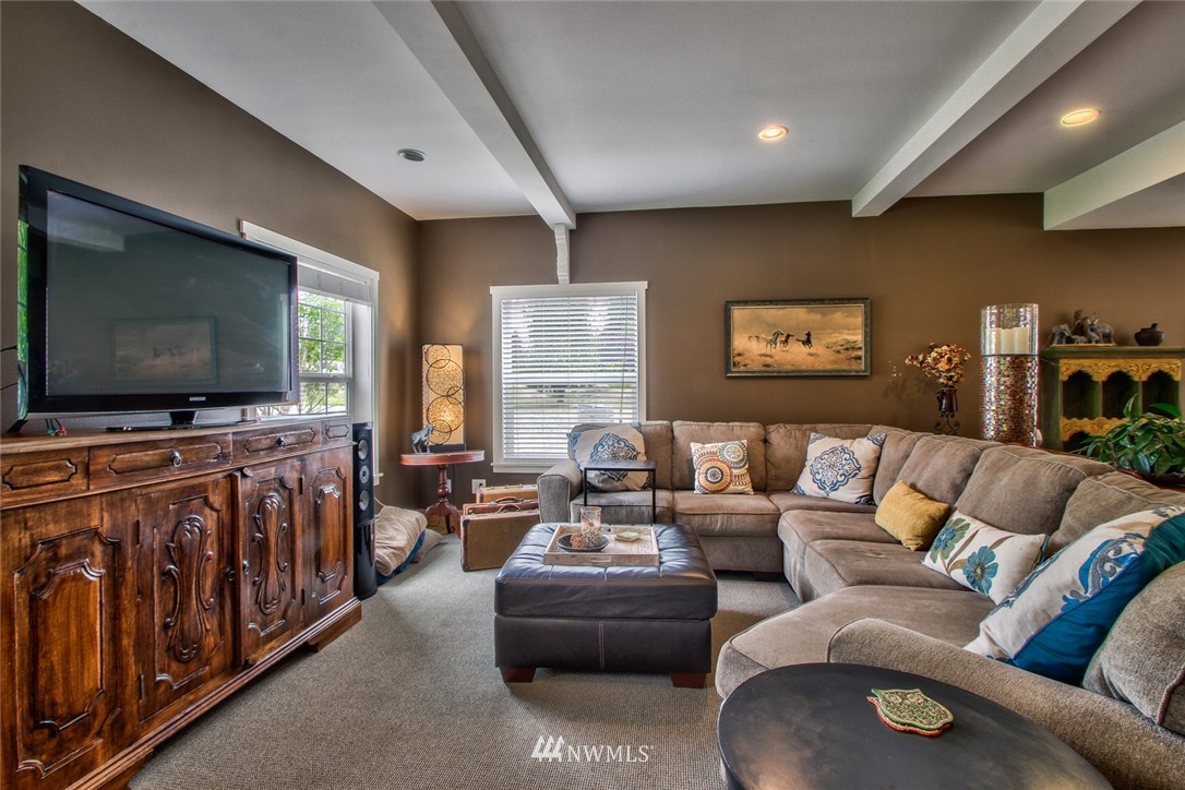 22562 Grip Road Sedro-Woolley, WA 98284 - Photo 11 of 25 Gallery Image 11