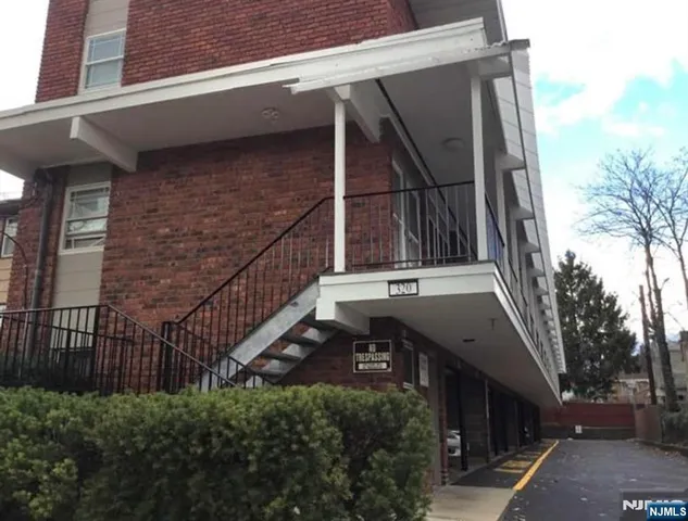 $1,650 | 320 Elm Avenue, Unit A, Bogota, NJ 07603