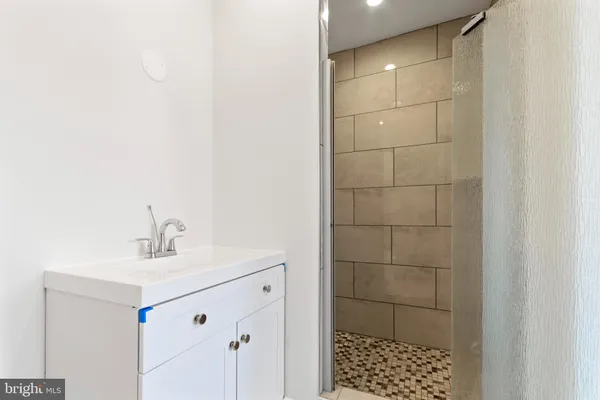 $3,500 | 215 North 53rd Street, Philadelphia, PA 19139