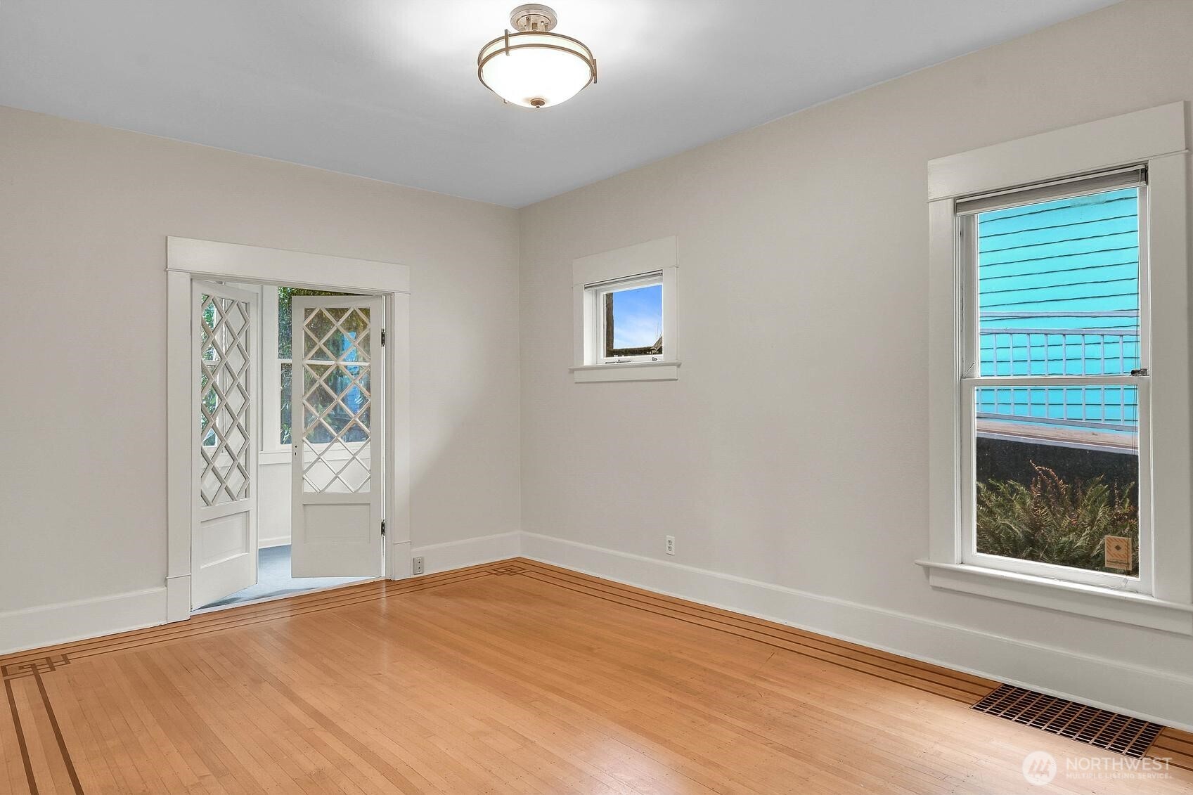 3321 37th Avenue South Seattle, WA 98144 - Photo 11 of 21