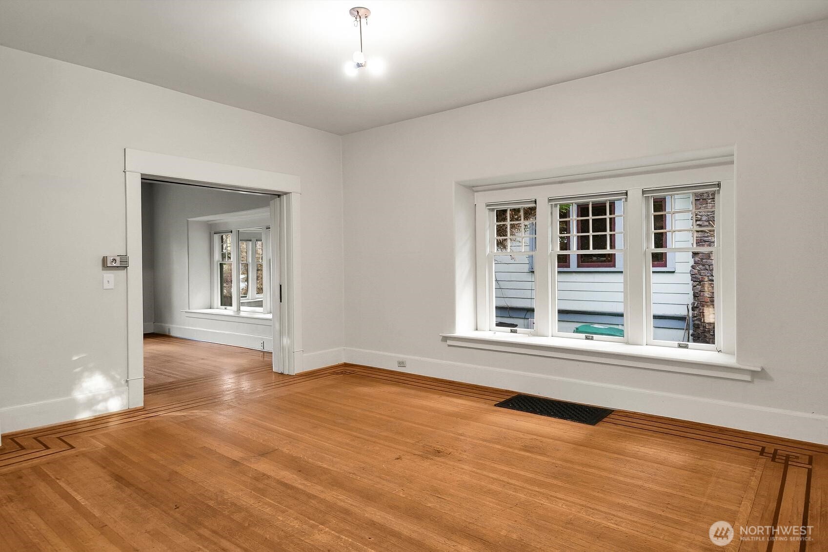 3321 37th Avenue South Seattle, WA 98144 - Photo 7 of 21