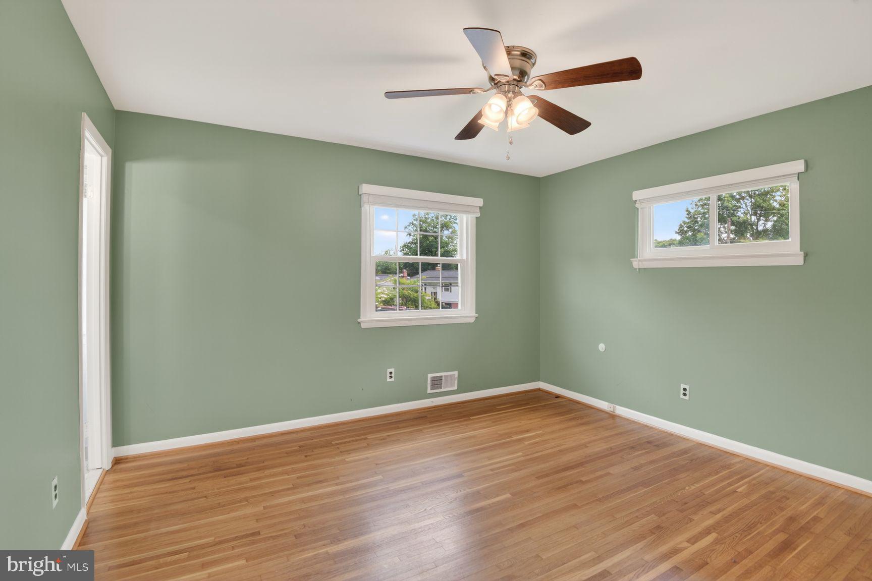15800 Kerr Road Laurel, MD 20707 - Photo 17 of 58 Primary Bedroom