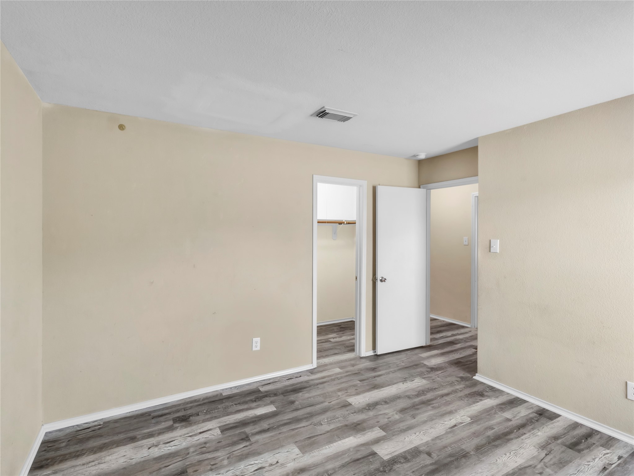 12830 Windy Summer Lane Houston, TX 77044 - Photo 29 of 33 Bedroom 3