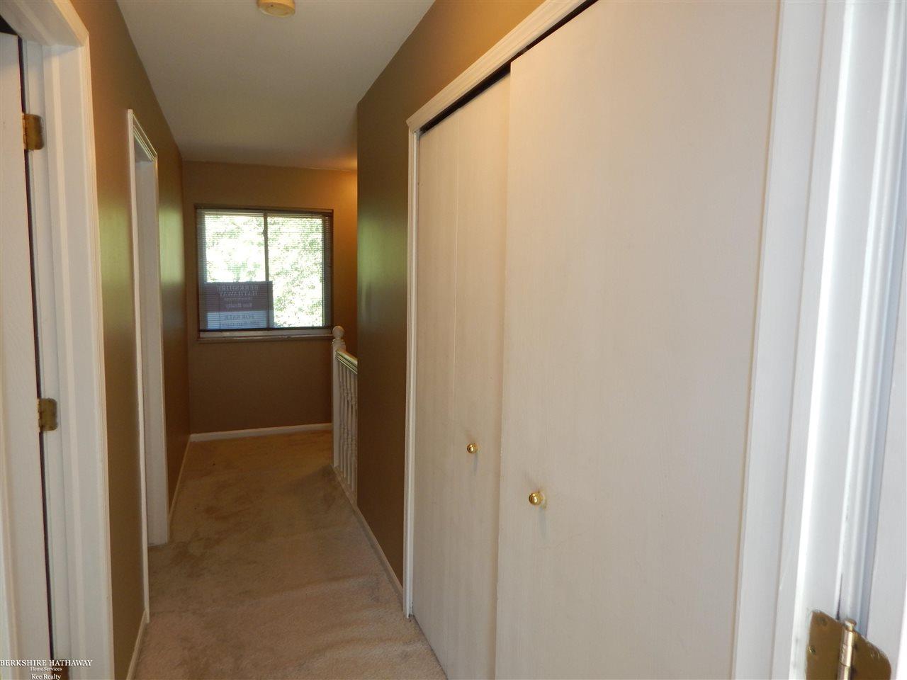 1567 Streamwood Court Rochester, MI 48307 - Photo 14 of 17 50082839-13.JPG
