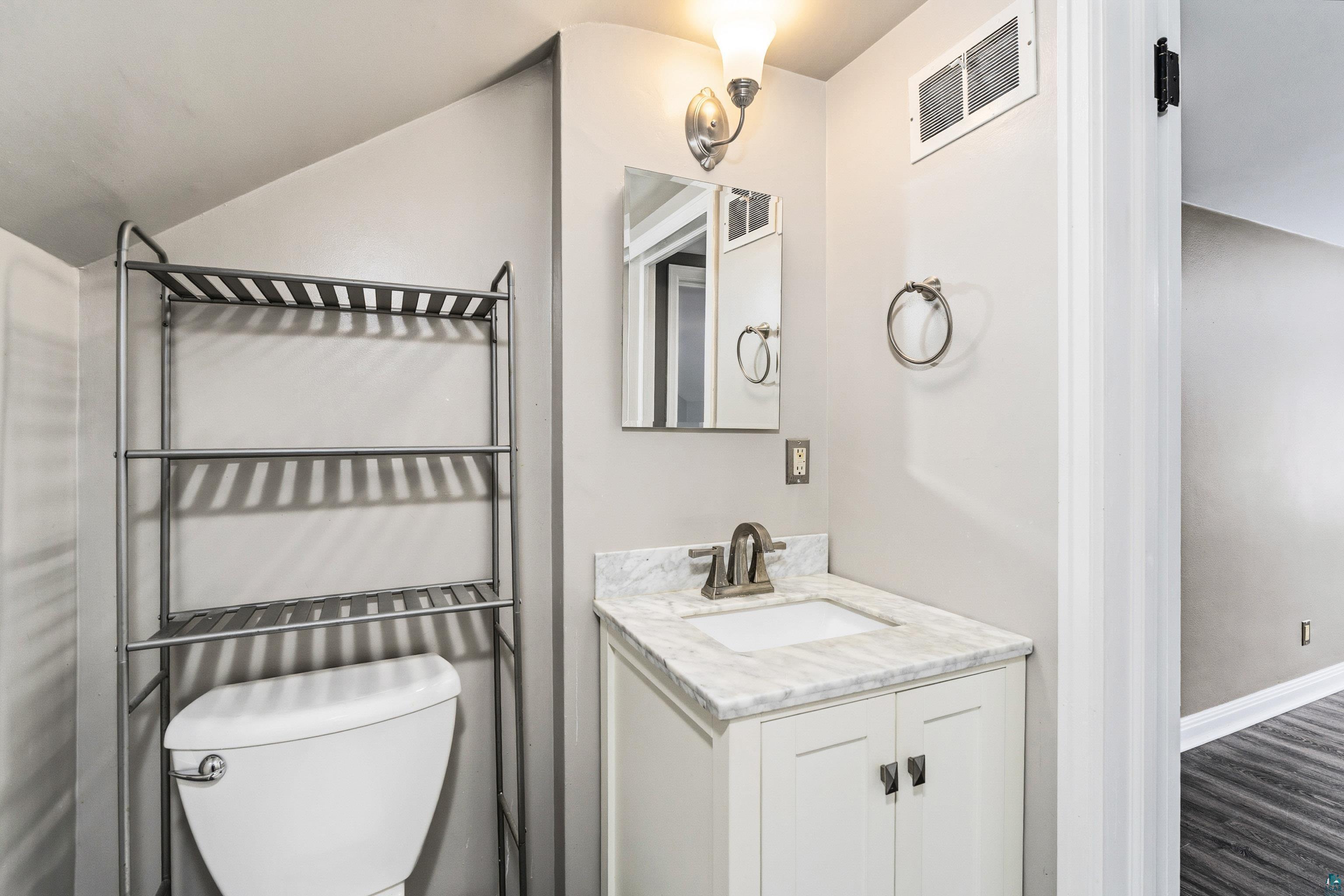 4215 London Road Duluth, MN 55804 - Photo 27 of 36