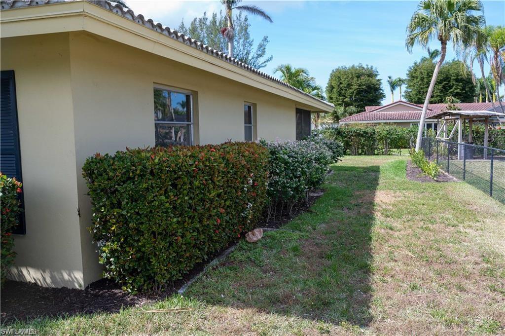 5654 Eichen Circle Fort Myers, FL 33919 - Photo 42 of 47 View of yard