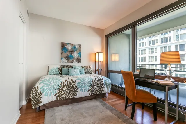 $3,500 | 130 North Garland Court, Unit 1102, Chicago, IL 60602