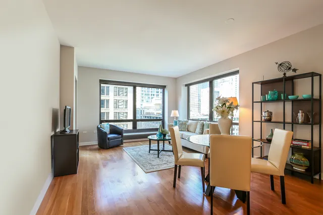 $3,500 | 130 North Garland Court, Unit 1102, Chicago, IL 60602