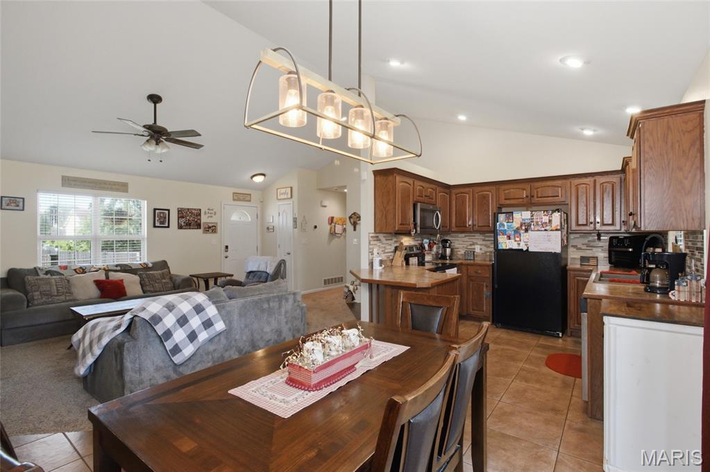 23023 Ruth Lane Waynesville, MO 65583 - Photo 8 of 42