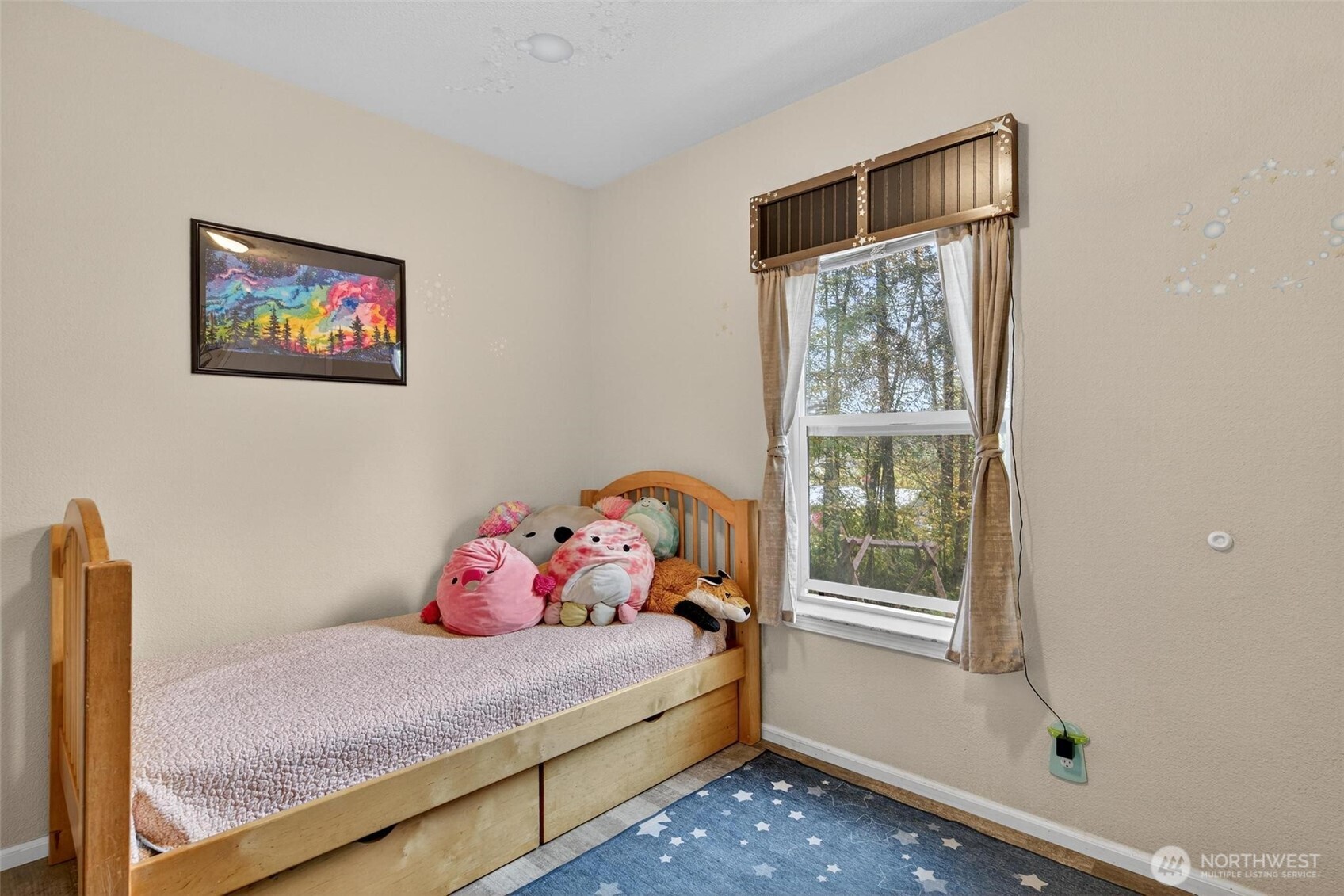 2 Crow Lane McCleary, WA 98557 - Photo 25 of 36 a bedroom with a bed and a window