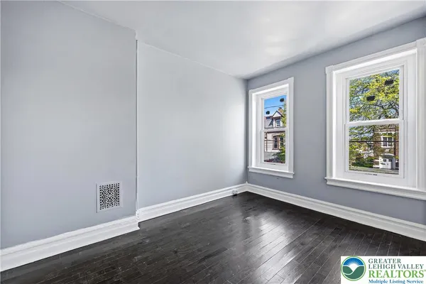 $255,000 | 306 Ridge Avenue, Allentown, PA 18102