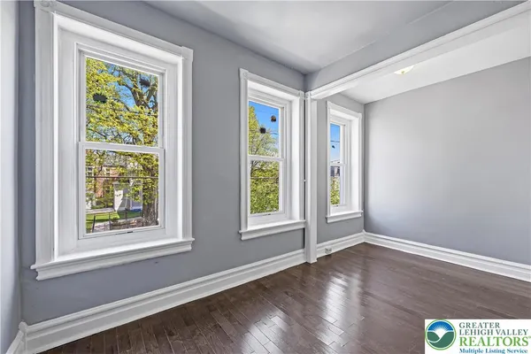 $255,000 | 306 Ridge Avenue, Allentown, PA 18102