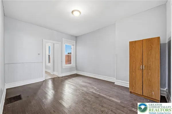 $255,000 | 306 Ridge Avenue, Allentown, PA 18102