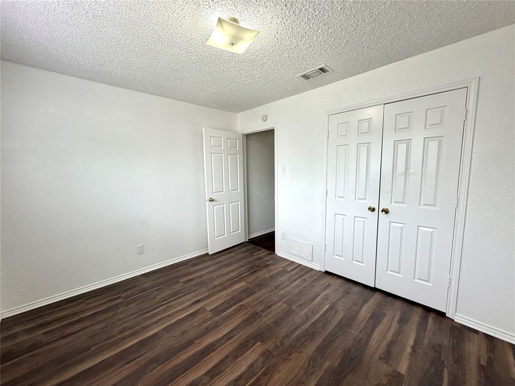 13339 Fall Manor Drive Dallas, TX 75243 - Photo 12 of 16