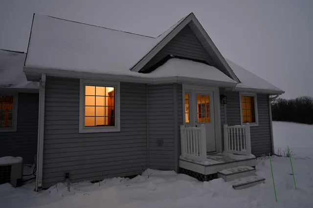 $985,000 | 11365 Highway 14, Union, WI 53521