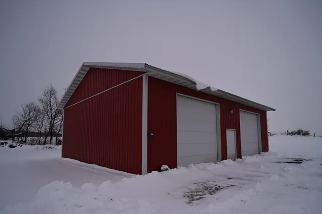 $985,000 | 11365 Highway 14, Union, WI 53521