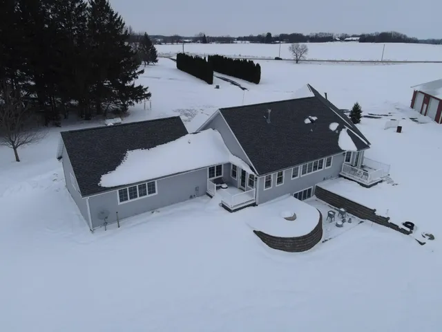 $985,000 | 11365 Highway 14, Union, WI 53521