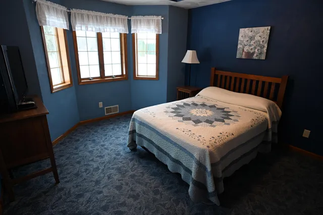 $985,000 | 11365 Highway 14, Union, WI 53521