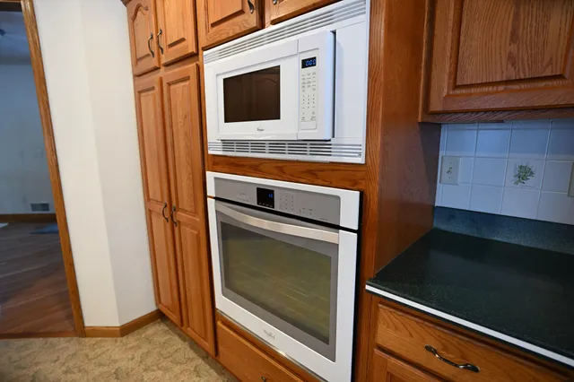 $985,000 | 11365 Highway 14, Union, WI 53521