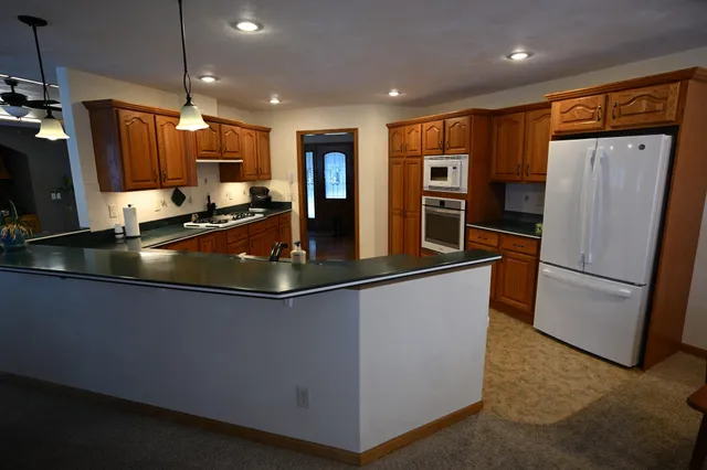 $985,000 | 11365 Highway 14, Union, WI 53521