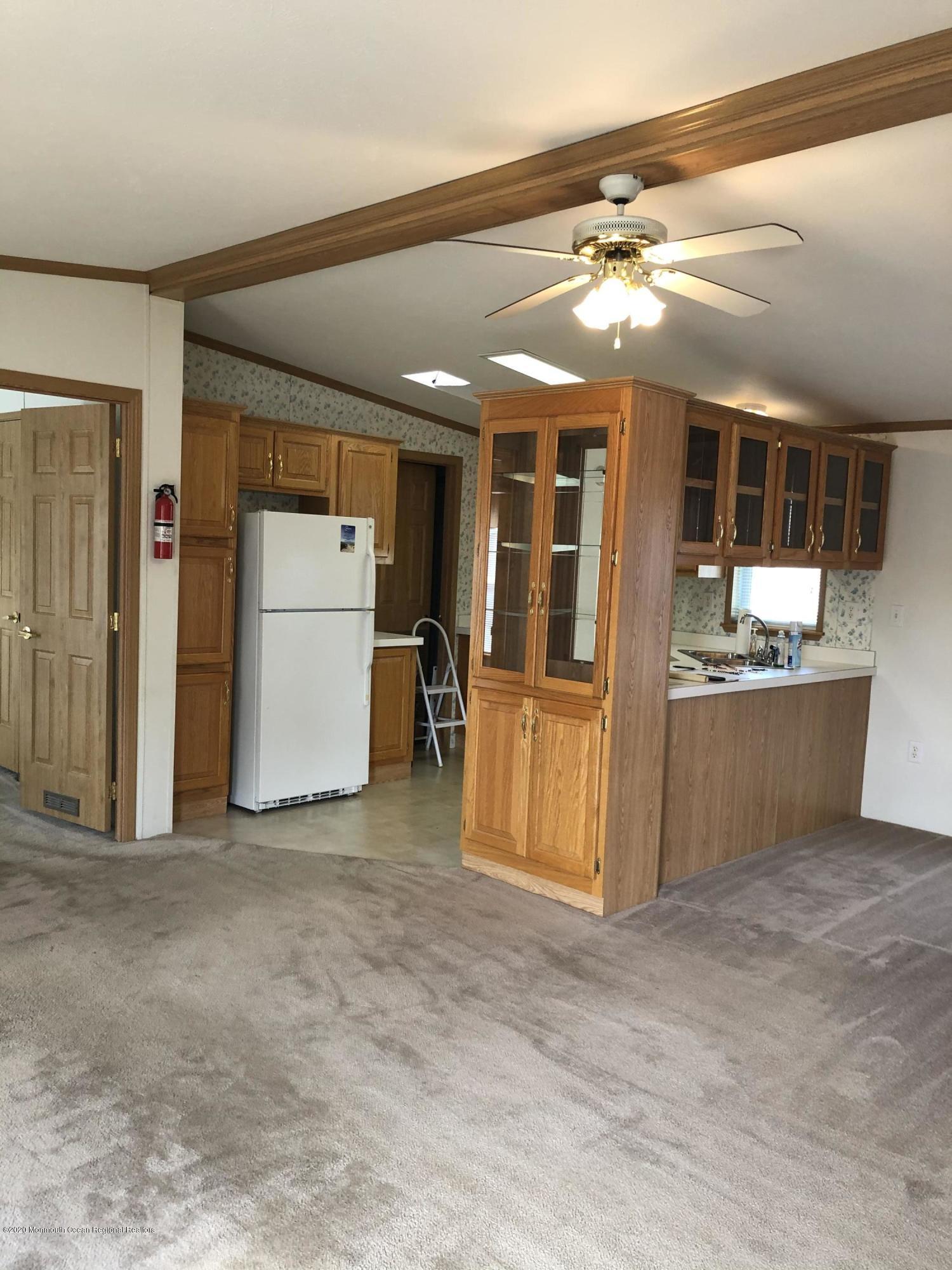 80 Robin Place, Unit 80 Freehold, NJ 07728 - Photo 4 of 16 D3391A41-8A74-40A9-8E9B-AB80D60B4F75