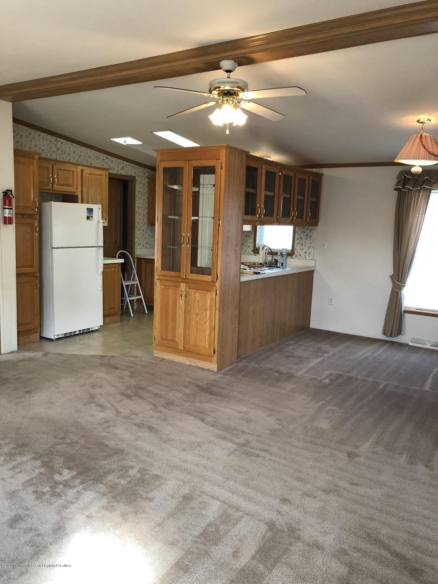 80 Robin Place, Unit 80 Freehold, NJ 07728 - Photo 10 of 16 1291379D-581D-48F2-B2B9-EC0BEE67C4C1