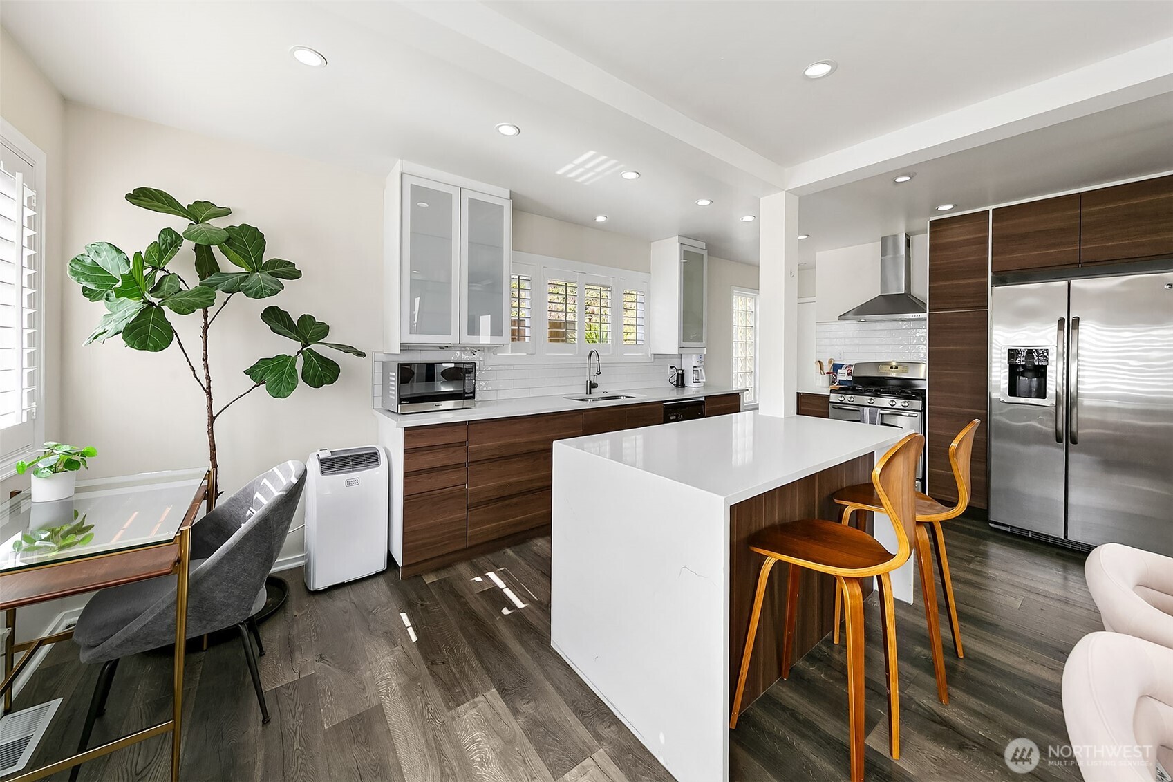 1623 Ferry Avenue Southwest Seattle, WA 98116 - Photo 13 of 38