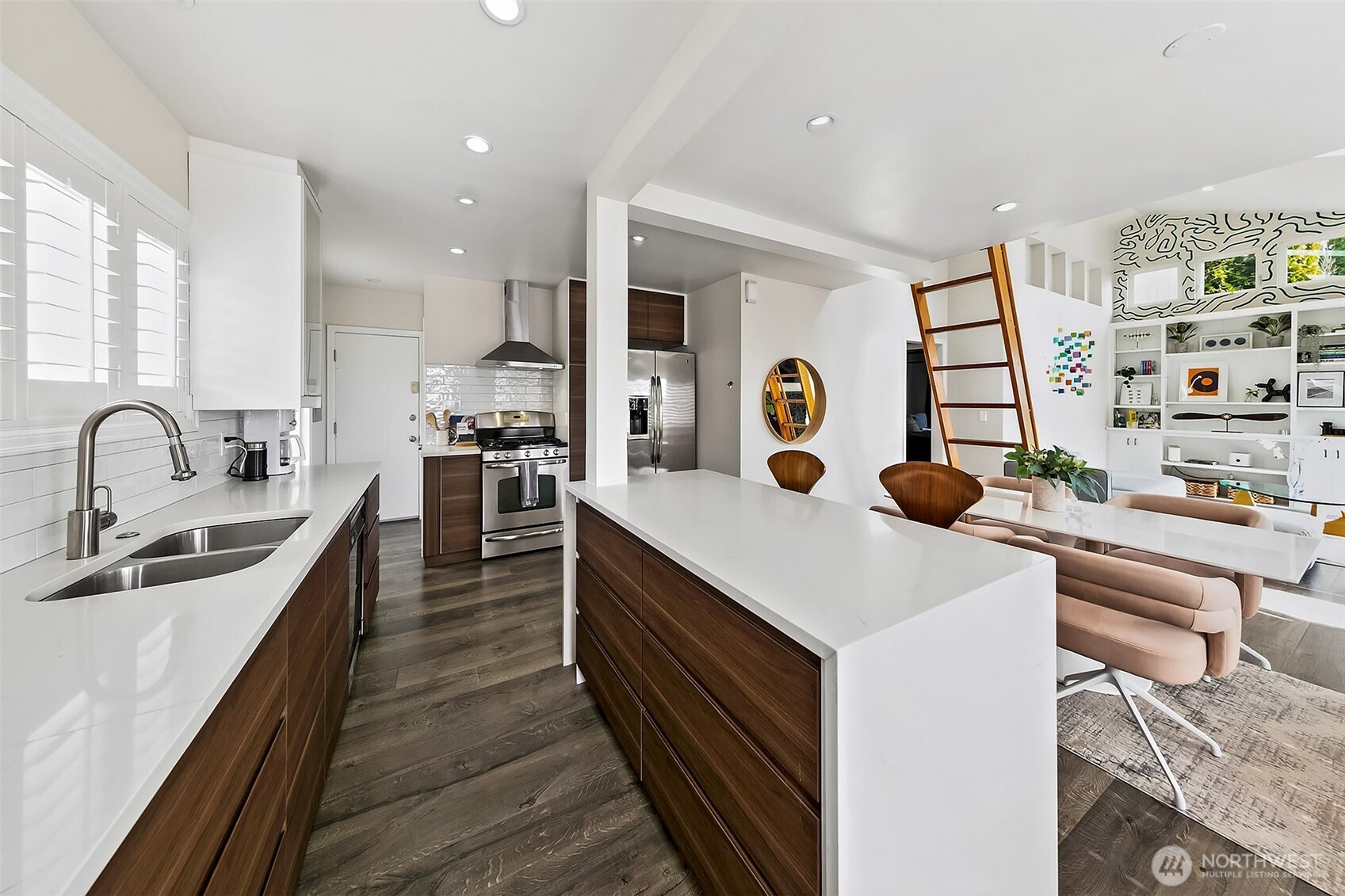 1623 Ferry Avenue Southwest Seattle, WA 98116 - Photo 14 of 38