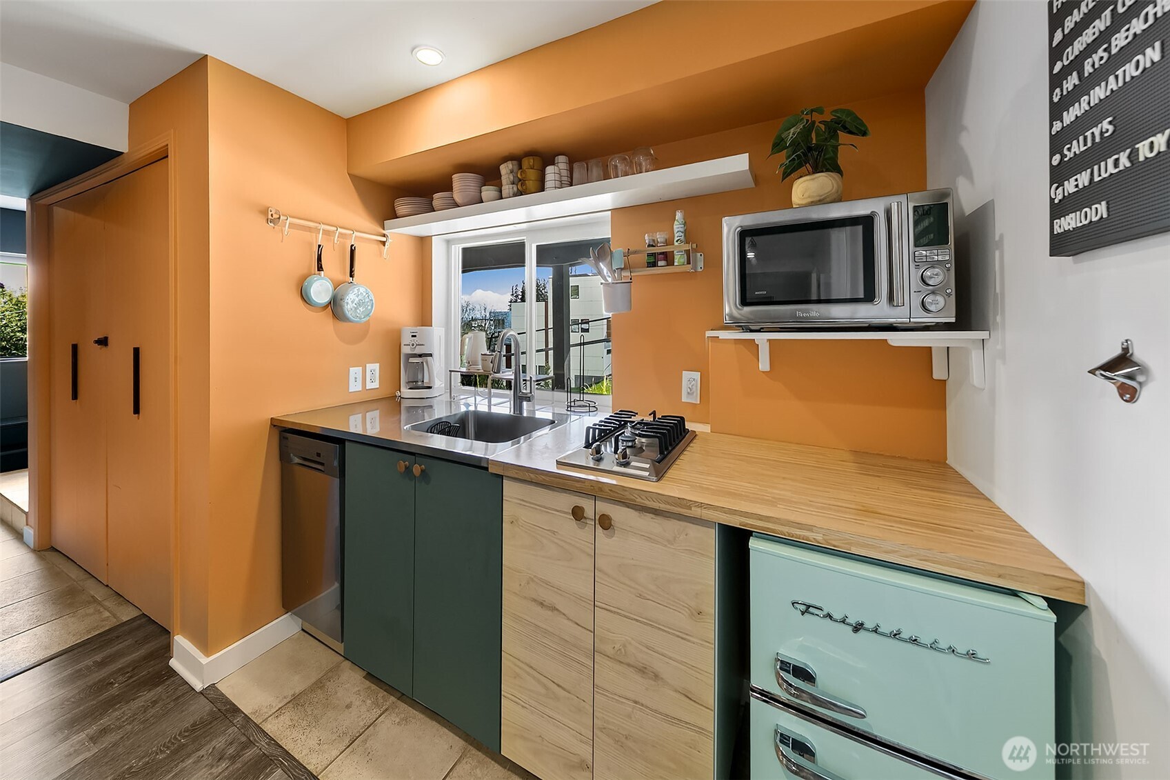 1623 Ferry Avenue Southwest Seattle, WA 98116 - Photo 24 of 38