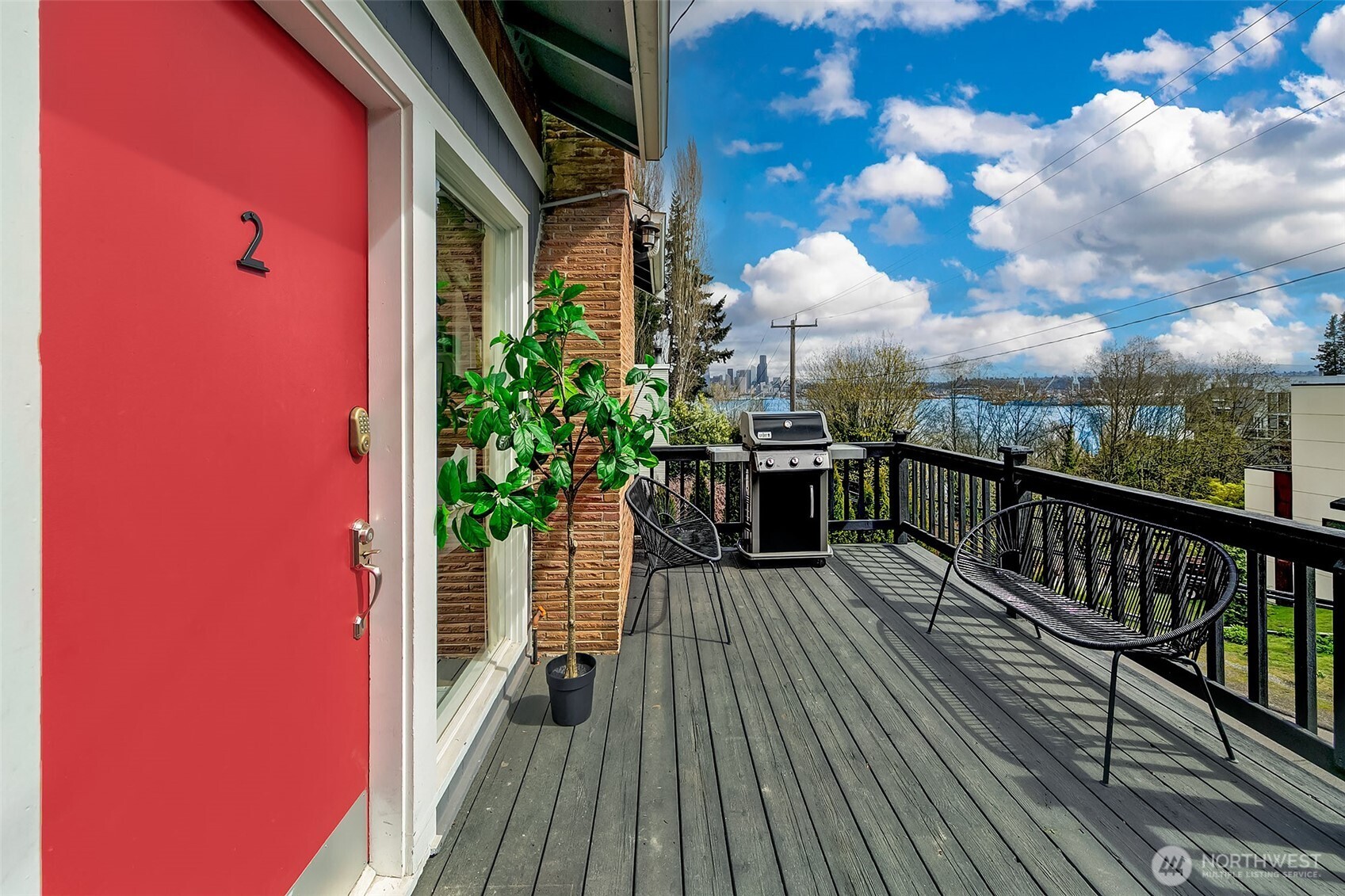 1623 Ferry Avenue Southwest Seattle, WA 98116 - Photo 3 of 38