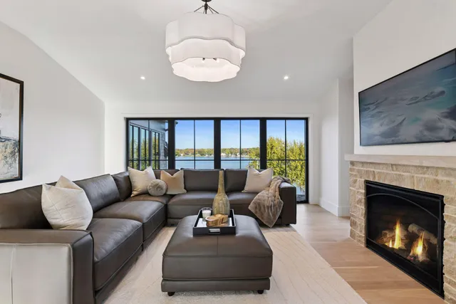 $5,700,000 | 254 Lake Street, Excelsior, MN 55331