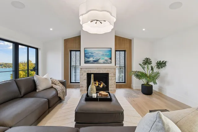 $5,700,000 | 254 Lake Street, Excelsior, MN 55331