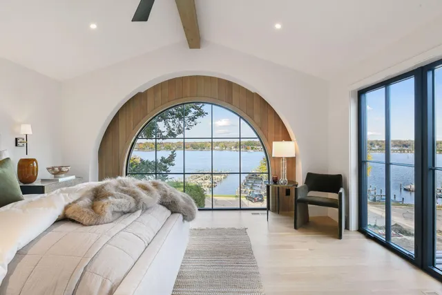 $5,700,000 | 254 Lake Street, Excelsior, MN 55331