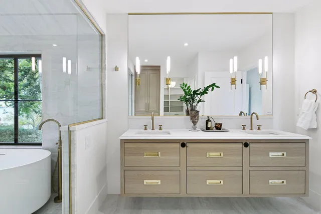 $5,700,000 | 254 Lake Street, Excelsior, MN 55331