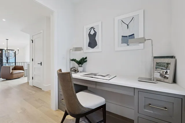 $5,700,000 | 254 Lake Street, Excelsior, MN 55331