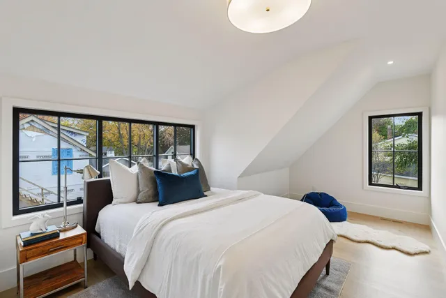 $5,700,000 | 254 Lake Street, Excelsior, MN 55331