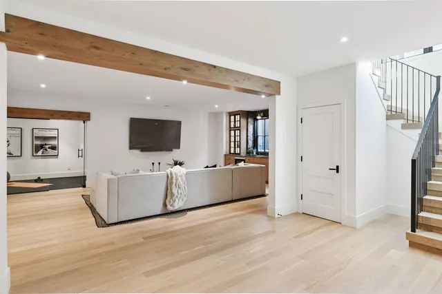 $5,700,000 | 254 Lake Street, Excelsior, MN 55331