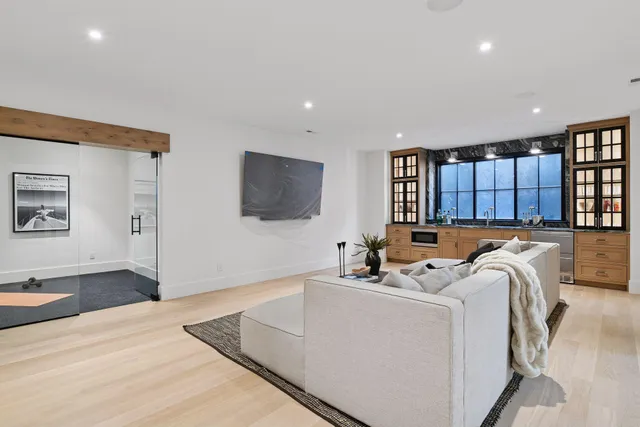 $5,700,000 | 254 Lake Street, Excelsior, MN 55331