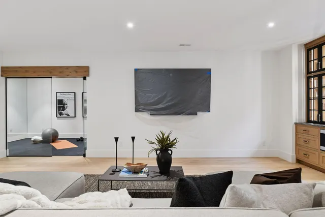 $5,700,000 | 254 Lake Street, Excelsior, MN 55331