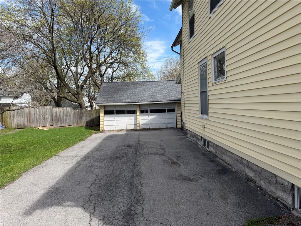 192 Fall Street Seneca Falls, NY 13148 - Photo 2 of 19