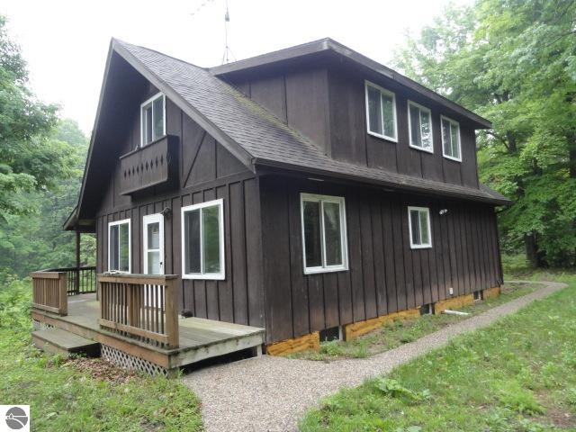 11631 West Airline Road Weidman, MI 48893 - Photo 5 of 19 1787077-4.JPG